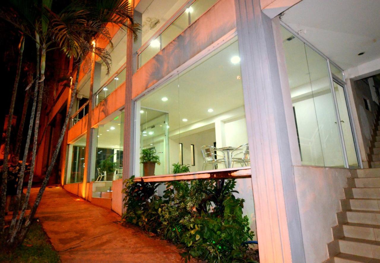 Hosteria Casa Blanca Iguazu Пуерто Игуасу Екстериор снимка