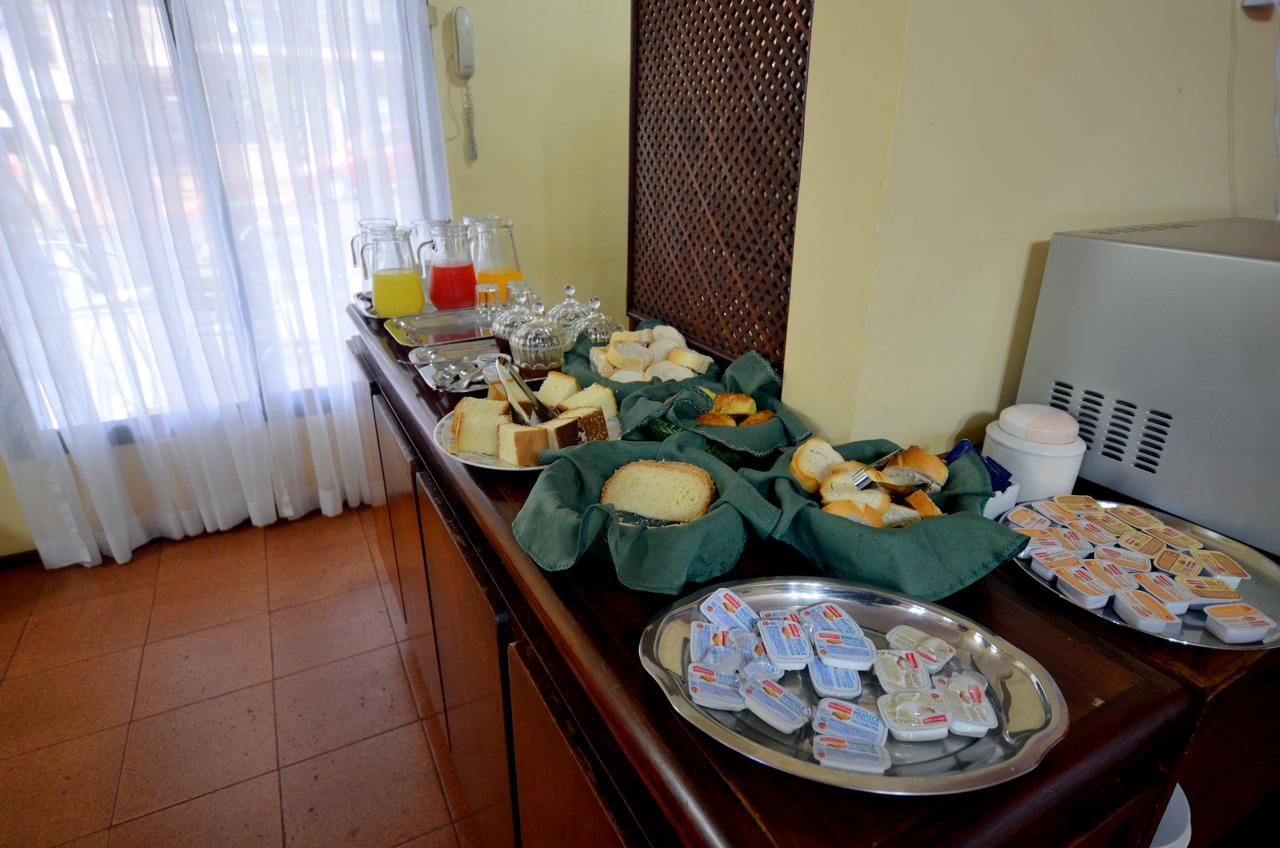 Hosteria Casa Blanca Iguazu Пуерто Игуасу Екстериор снимка