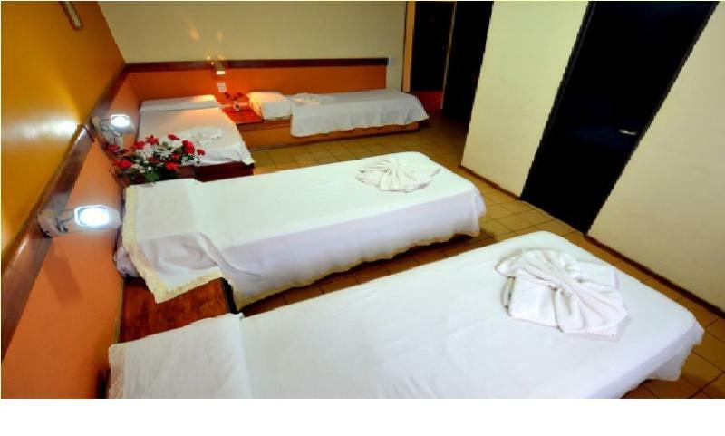 Hosteria Casa Blanca Iguazu Пуерто Игуасу Екстериор снимка